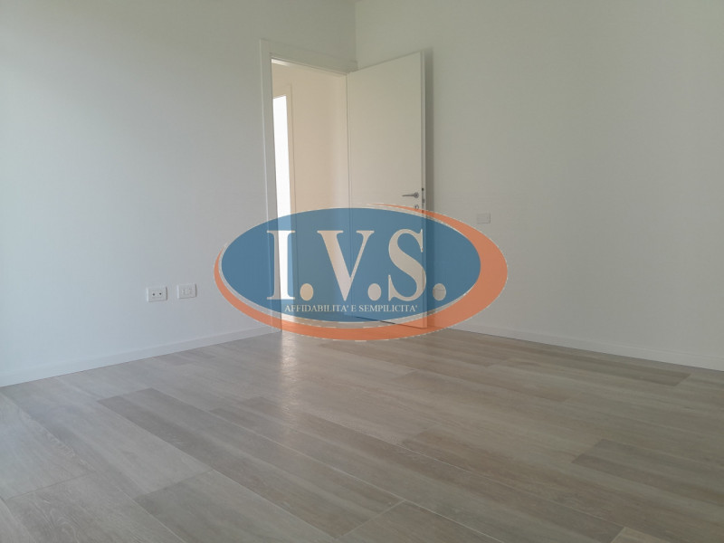 MONTEGALDA (VI) in un contesto di nuova costruzione proponiamo BICAMERE al piano terra, immerso n...