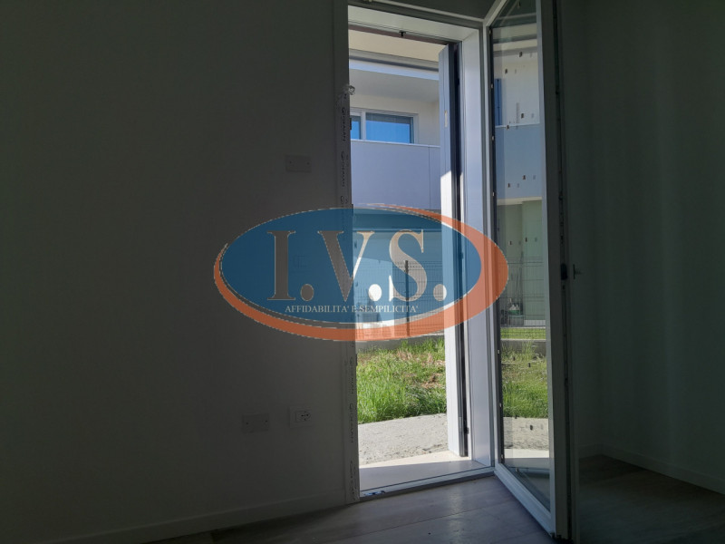 MONTEGALDA (VI) in un contesto di nuova costruzione proponiamo BICAMERE al piano terra, immerso n...