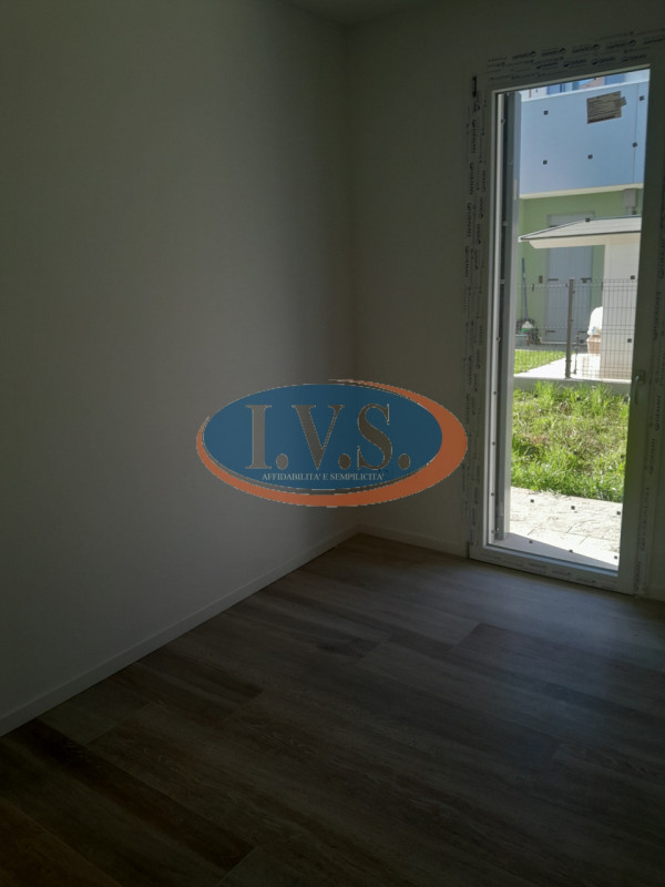 MONTEGALDA (VI) in un contesto di nuova costruzione proponiamo BICAMERE al piano terra, immerso n...