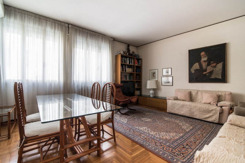 PADOVA, PIAZZE - Rif. EP90:

In pieno centro storico, a pochi passi da Piazza della Frutta, Immob...