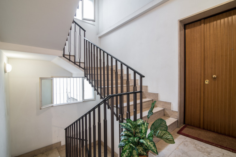 PADOVA, PIAZZE - Rif. EP90:

In pieno centro storico, a pochi passi da Piazza della Frutta, Immob...