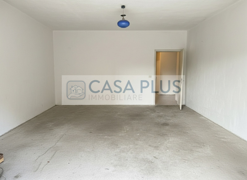 Rossano Veneto, inserito in un contesto condominiale di sole quattro unità abitative, proponiamo ...