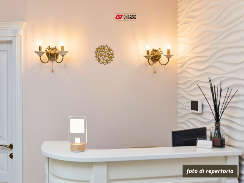 CESSIONE ATTIVITA' DI CENTRO ESTETICO BEN AVVIATO - Rif.8351

In zona Ovest trattiamo la cessione...