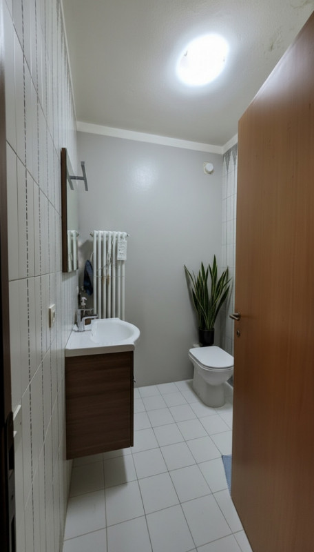 Proponiamo in vendita un grazioso appartamento quadrilocale di 76 mq situato al secondo piano, a ...