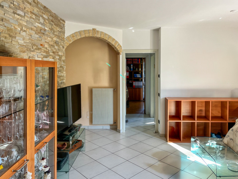 (Per INFO Vittorio 3517343301) A due passi dal cuore di Pieve di Soligo proponiamo in vendita un ...