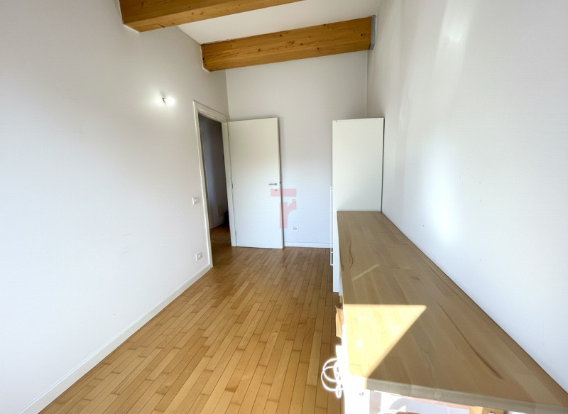 Nel cuore di Voltabarozzo proponiamo in vendita un appartamento del 2005, inserito in un contesto...