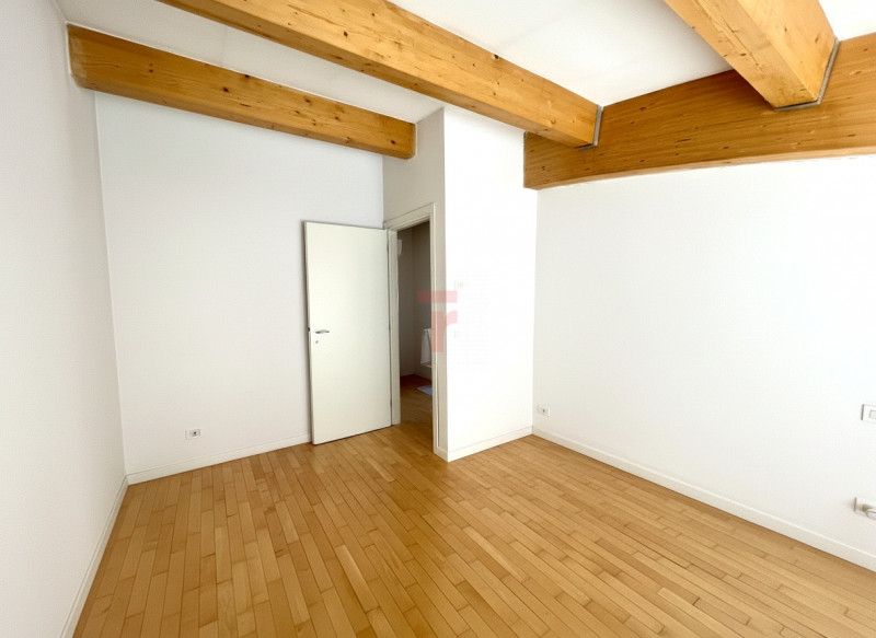 Nel cuore di Voltabarozzo proponiamo in vendita un appartamento del 2005, inserito in un contesto...