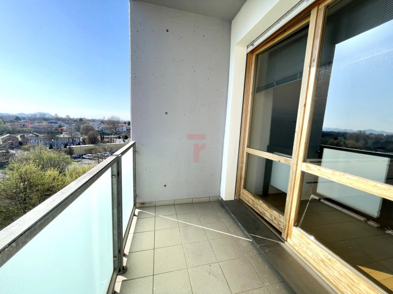 Nel cuore di Voltabarozzo proponiamo in vendita un appartamento del 2005, inserito in un contesto...