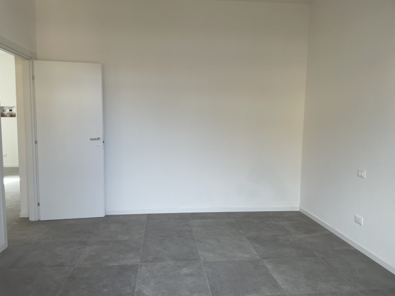 Zona Santa Bertilla-mercato nuovo : Appartamento bicamere di circa 95 mq completamente ristruttur...