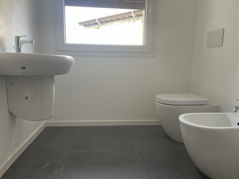 Zona Santa Bertilla-mercato nuovo : Appartamento bicamere di circa 95 mq completamente ristruttur...