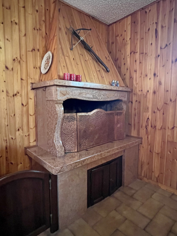 CASA SINGOLA CON AMPIO GIARDINO NEL CUORE DI SOVIZZO - RIF. 8353
In posizione centralissima a Sov...