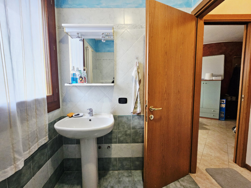 A Urbana, proponiamo in vendita per investimento, mini appartamento al secondo piano, ubicato in ...