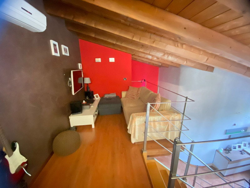 Duplex di Design:  in Residence Esclusivo
Proponiamo un midi appartamento su due livelli situato ...