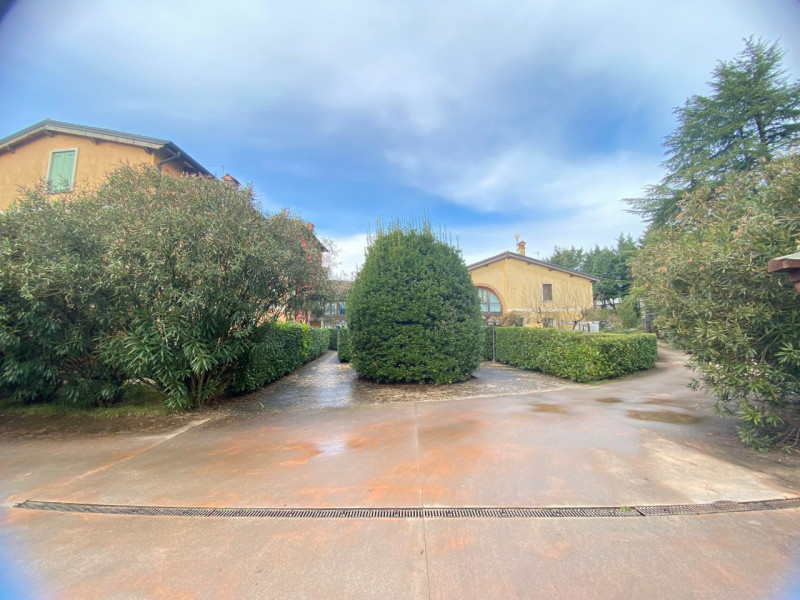 Duplex di Design:  in Residence Esclusivo
Proponiamo un midi appartamento su due livelli situato ...