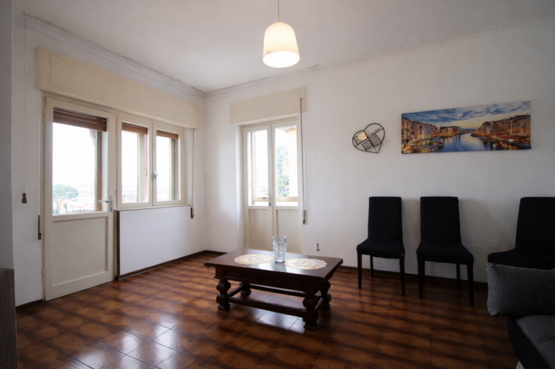 San Pio X. Ci troviamo in un quartiere estremamente ben servito e a poca distanza dal centro dell...