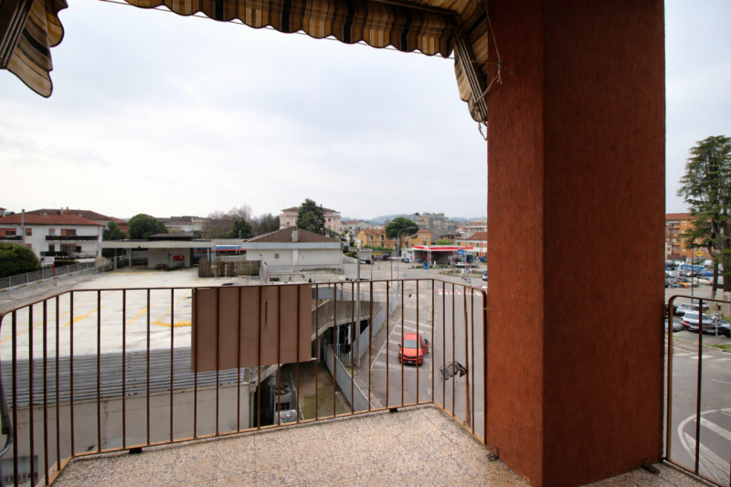 San Pio X. Ci troviamo in un quartiere estremamente ben servito e a poca distanza dal centro dell...