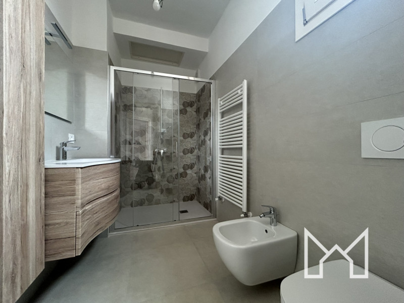 BASSANO- Situato nel pieno centro storico, in una delle vie principali, proponiamo bicamere al se...