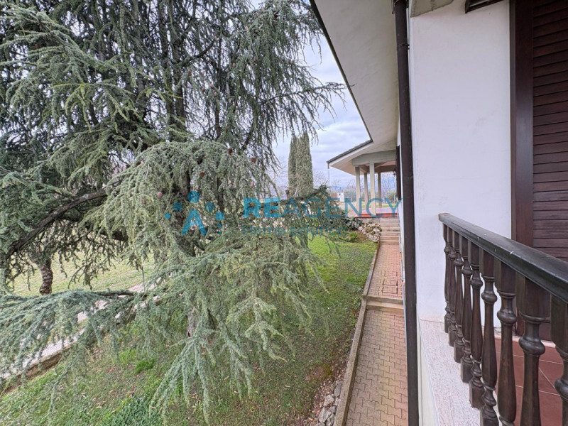 ISOLA VICENTINA - ZONA COLLINARE

Stai cercando una villa esclusiva vicino alla Città ma con vist...