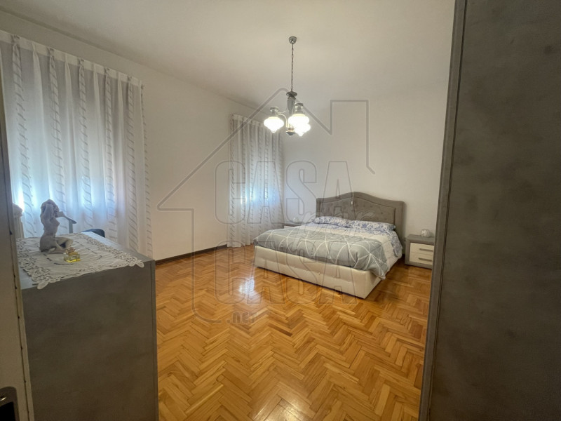 Proponiamo in vendita ad Ospedaletto Euganeo abitazione su due livelli, comoda ai servizi princip...