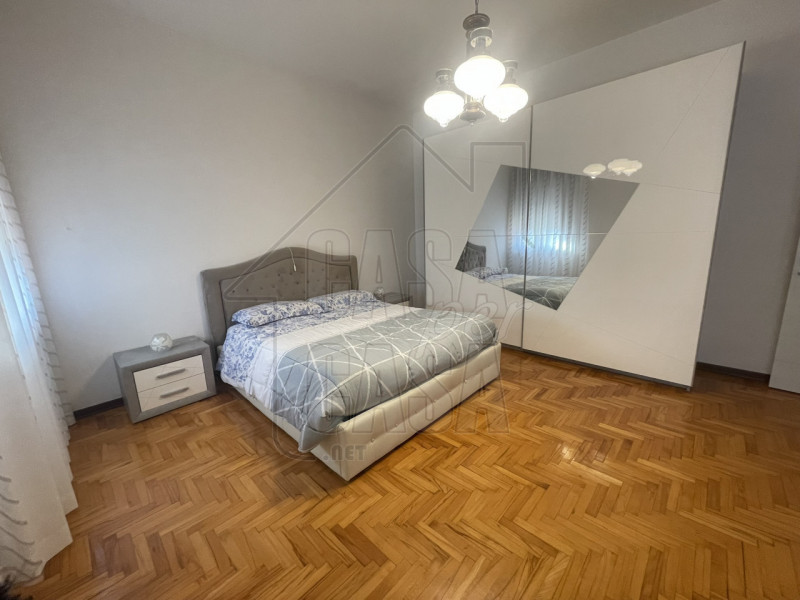 Proponiamo in vendita ad Ospedaletto Euganeo abitazione su due livelli, comoda ai servizi princip...