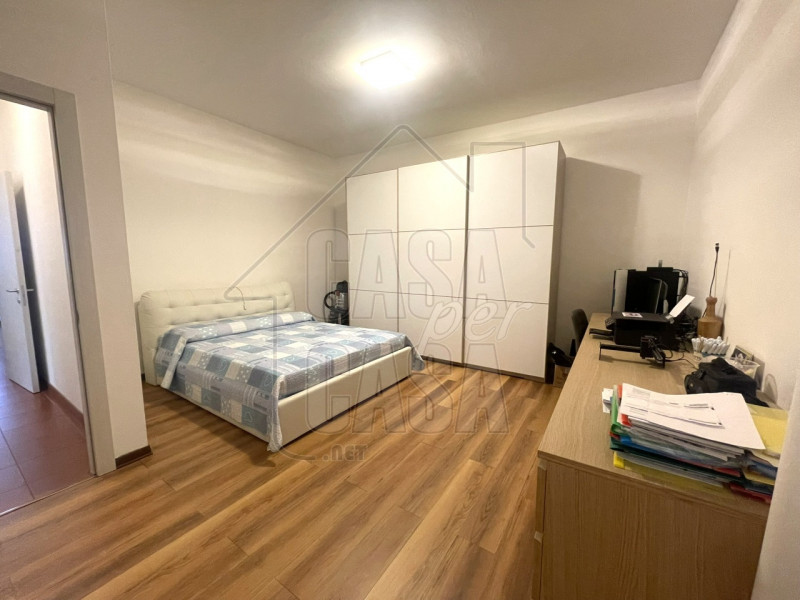 Proponiamo in vendita ad Ospedaletto Euganeo abitazione su due livelli, comoda ai servizi princip...