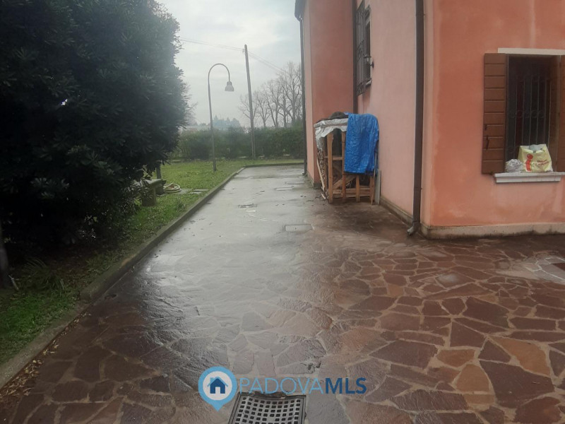 Monselice centro vendesi casa singola

Immobile in esclusiva al Gruppo Padova MLS

Nel centro di ...