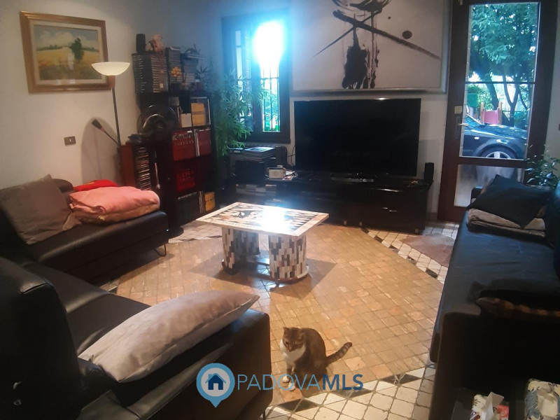 Monselice centro vendesi casa singola

Immobile in esclusiva al Gruppo Padova MLS

Nel centro di ...