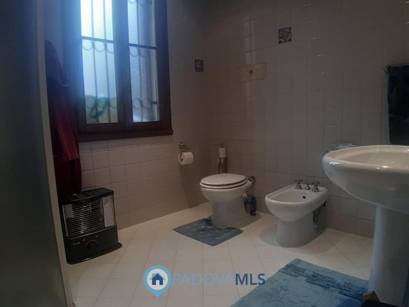 Monselice centro vendesi casa singola

Immobile in esclusiva al Gruppo Padova MLS

Nel centro di ...