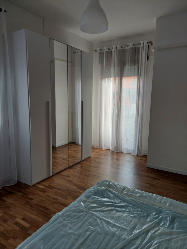 In zona impianti sportivi affittiamo appartamento al piano terra, ristrutturato e completamente a...