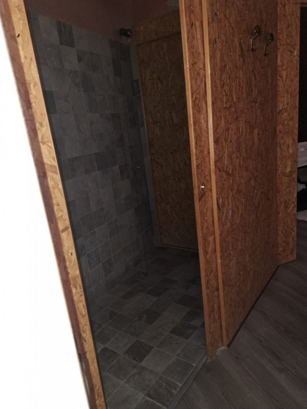 Scopri un'opportunità unica nel cuore di Veggiano! In vendita, un negozio di 90 mq situato nella ...