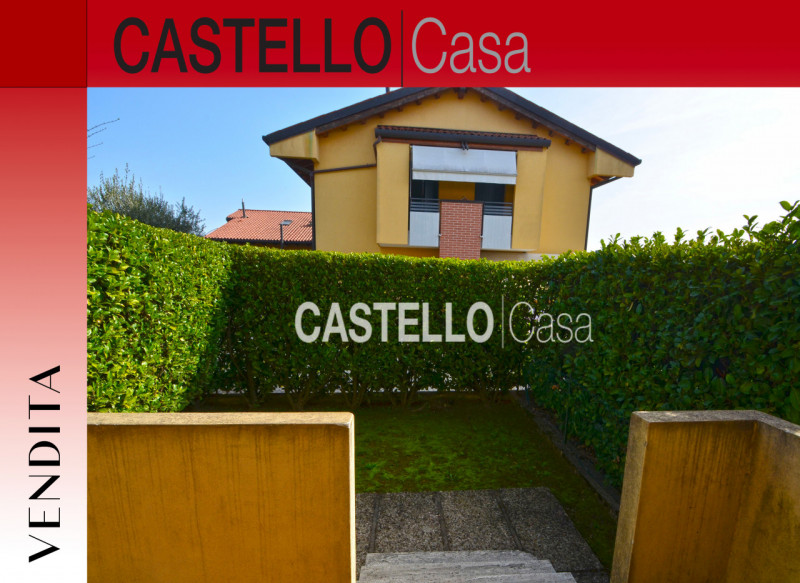 Questa porzione centrale di casa a schiera è un'opportunità imperdibile per chi cerca comfort e i...