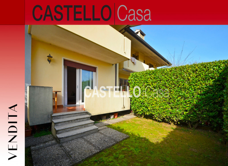 Questa porzione centrale di casa a schiera è un'opportunità imperdibile per chi cerca comfort e i...