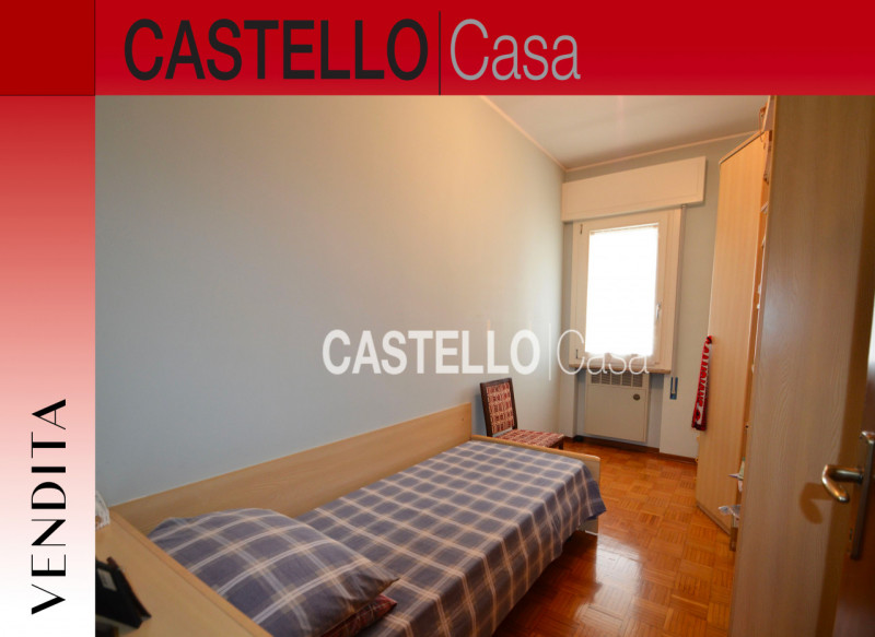 Questa porzione centrale di casa a schiera è un'opportunità imperdibile per chi cerca comfort e i...