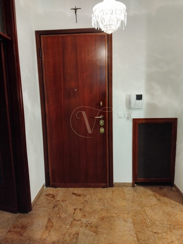 VICENZA - CENTRO STORICO - NO ZTL - BICAMERE CON ASCENSORE

VICENZA - CENTRO STORICO - NO ZTL: sc...