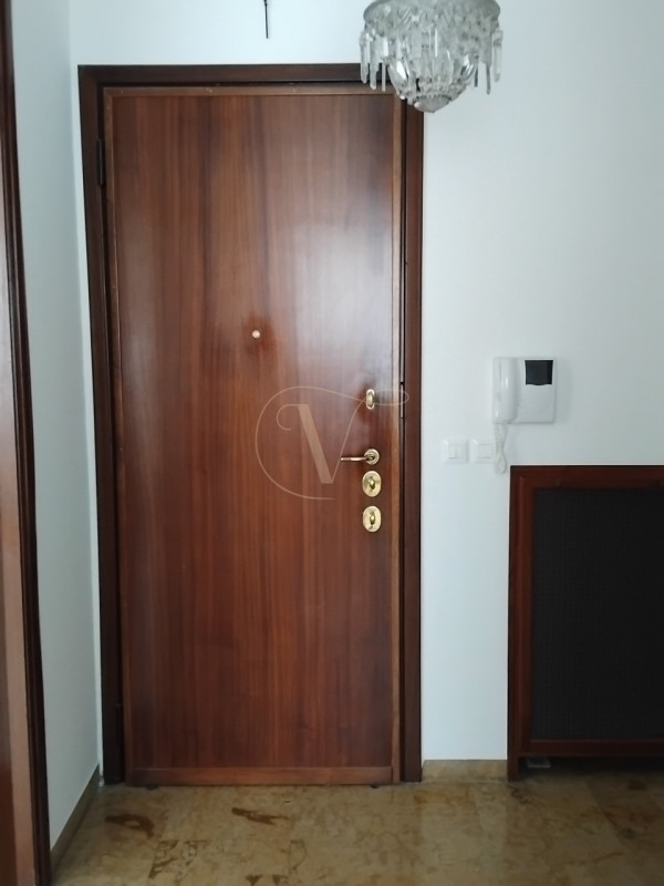 VICENZA - CENTRO STORICO - NO ZTL - BICAMERE CON ASCENSORE

VICENZA - CENTRO STORICO - NO ZTL: sc...