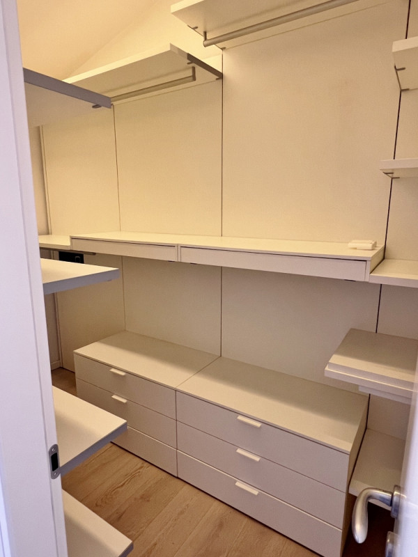 RECENTE MANSARDA BICAMERE ULTIMO PIANO CON POSTO AUTO COPERTO - Rif. 8354
All'interno di un palaz...