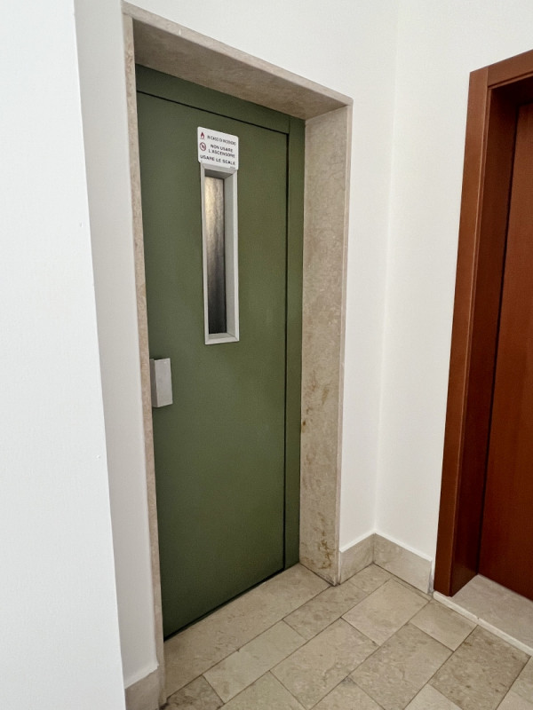 RECENTE MANSARDA BICAMERE ULTIMO PIANO CON POSTO AUTO COPERTO - Rif. 8354
All'interno di un palaz...