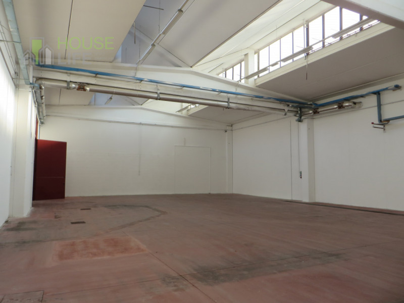 SCHIO - Z.I: CAPANNONE INDUSTRIALE di mq 1.000 circa H 6,00 mt con impianti, con terreno esterno ...