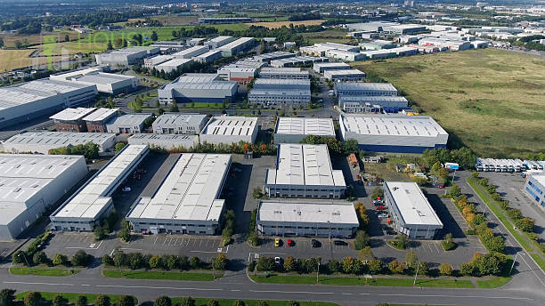 ISOLA VICENTINA: OTTIMA POSIZIONE, LOTTO DI TERRENO A DESTINAZIONE INDUSTRIALE DI MQ 16.000 CIRCA...