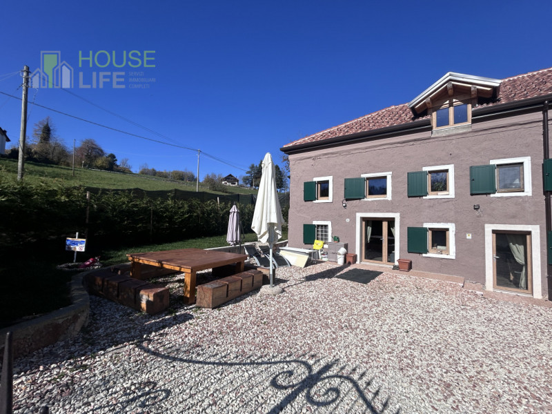 ROANA - TRESCHE CONCA - ELEGANTE CHALET DI MONTAGNA quadrilocale, tre-quattro camere, tre bagni, ...