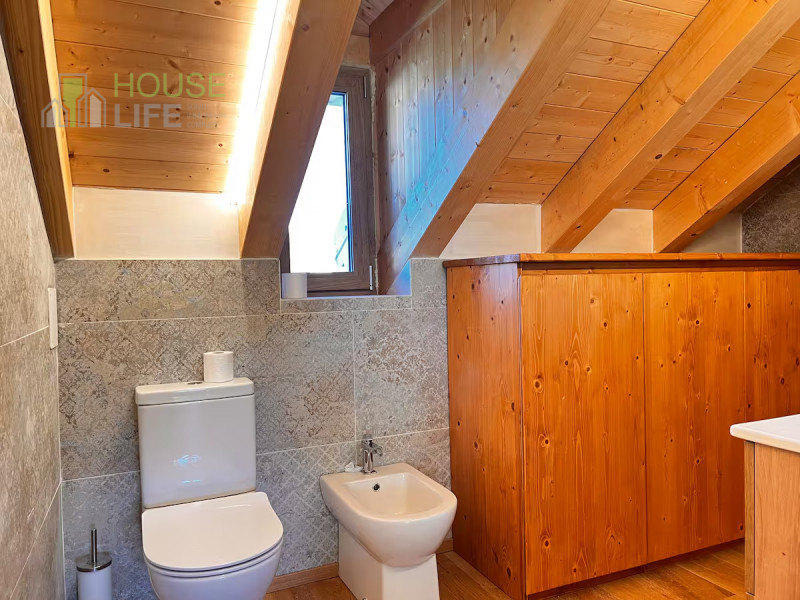ROANA - TRESCHE CONCA - ELEGANTE CHALET DI MONTAGNA quadrilocale, tre-quattro camere, tre bagni, ...
