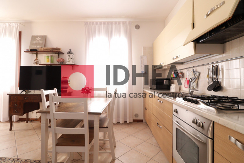 CATENA - VILLORBA
RIF"NSV7"

L'agenzia IDHEA di Villorba propone in vendita in esclusiva questo a...