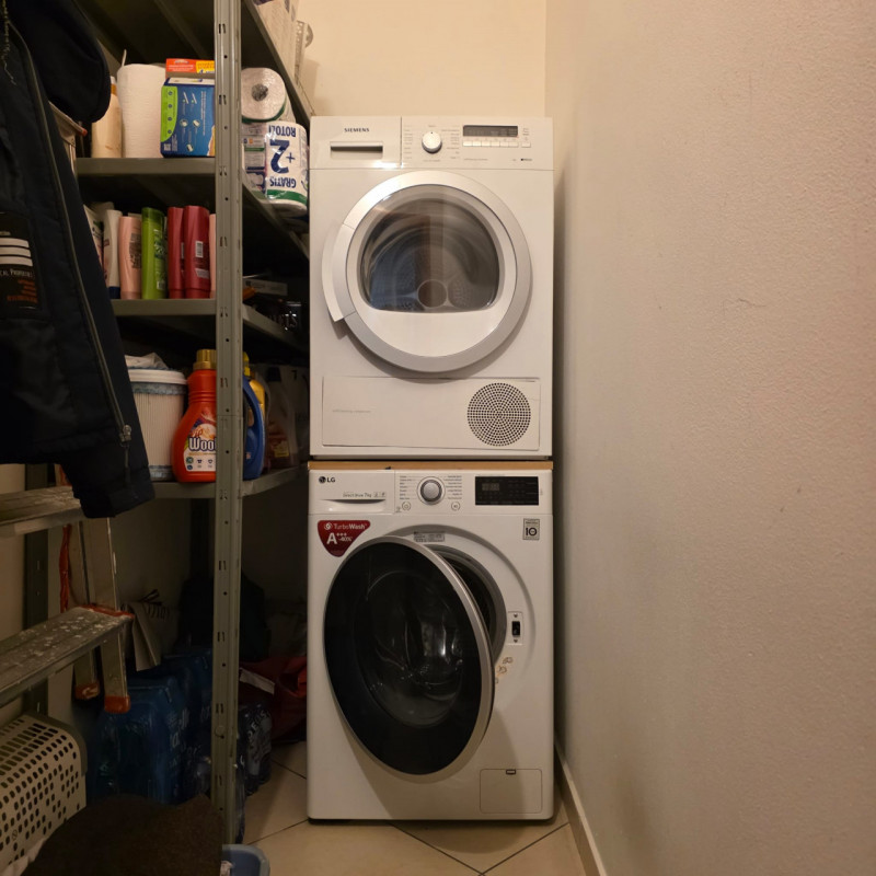 disponibile in centro Lonigo, al piano rialzato, appartamento completamente ristrutturato compost...