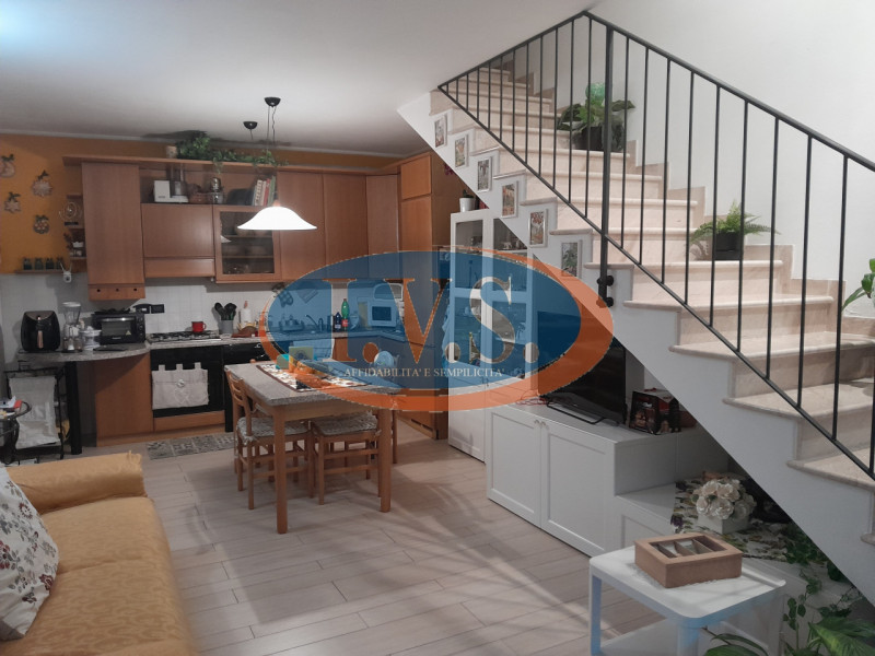 CASTEGNERO (VI): Situata in un quartiere residenziale tranquillo, proponiamo PORZIONE DI QUADRIFA...