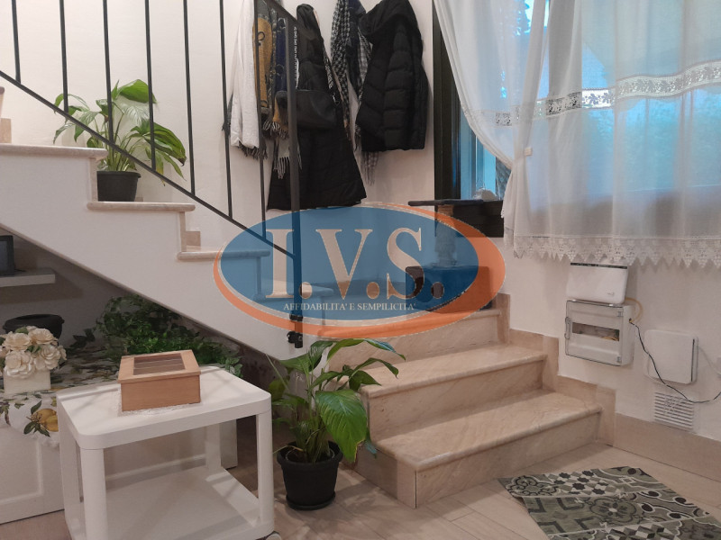 CASTEGNERO (VI): Situata in un quartiere residenziale tranquillo, proponiamo PORZIONE DI QUADRIFA...