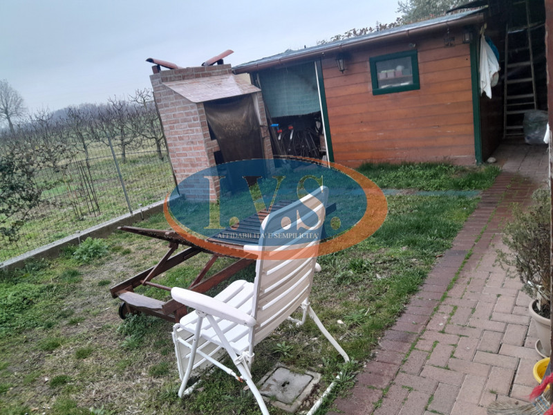 CASTEGNERO (VI): Situata in un quartiere residenziale tranquillo, proponiamo PORZIONE DI QUADRIFA...