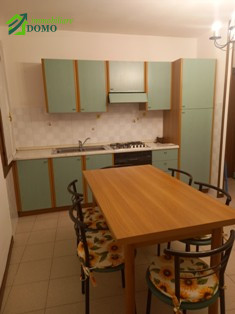 zona centrale tranquilla e comoda a tutti i servizi, su piccola palazzina appartamento completame...