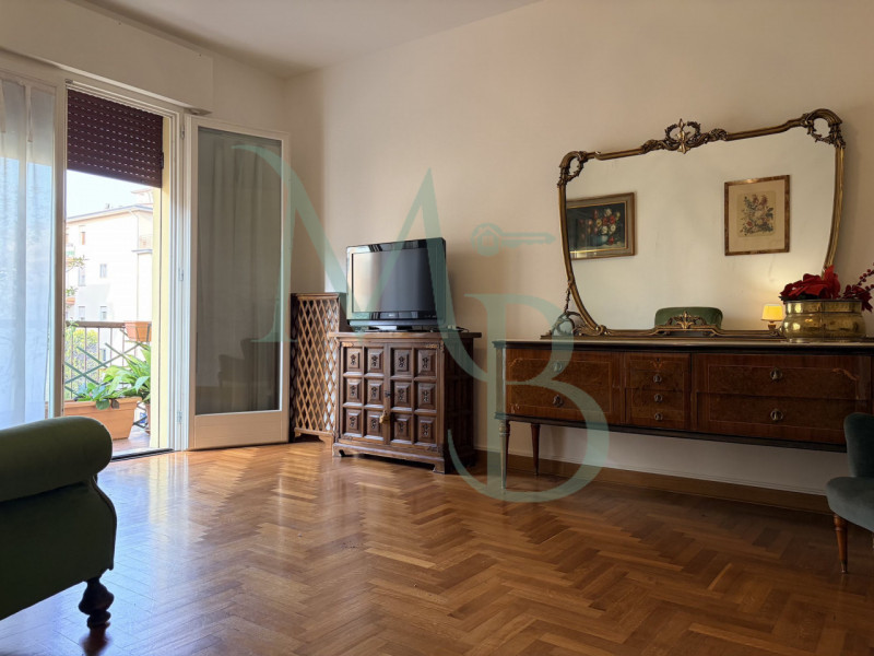 PADOVA - ARCELLA: Immobiliare MB propone in esclusiva luminoso appartamento quadrilocale situato ...