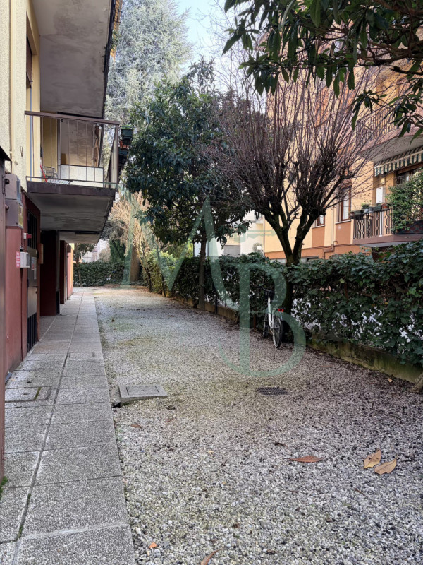 PADOVA - ARCELLA: Immobiliare MB propone in esclusiva luminoso appartamento quadrilocale situato ...
