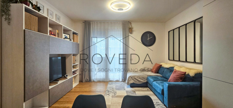 SILEA 

RIFERIMENTO: SI4

L'agenzia Roveda Immobiliare ha il piacere di presentarvi questo appart...